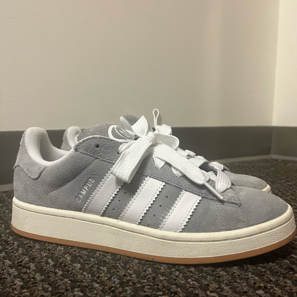 Gray Adidas Campus (M 9; W 10.5)